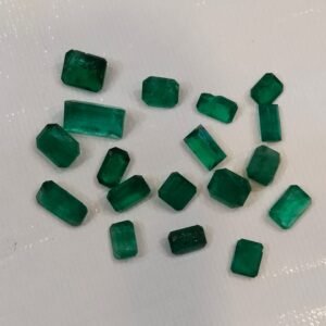 Unique 5 Carats Faceted Emeralds lot
